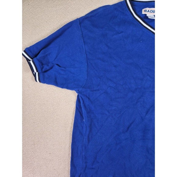 Badge Shirt Mens Medium M Stretch Blue Regular Short Sleeve V Neck Y2K NWT A3 - Picture 5 of 12